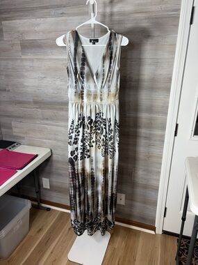 chinese dress ladies AB Studio Striped Maxi Dress-Size Medium  Second Bite
